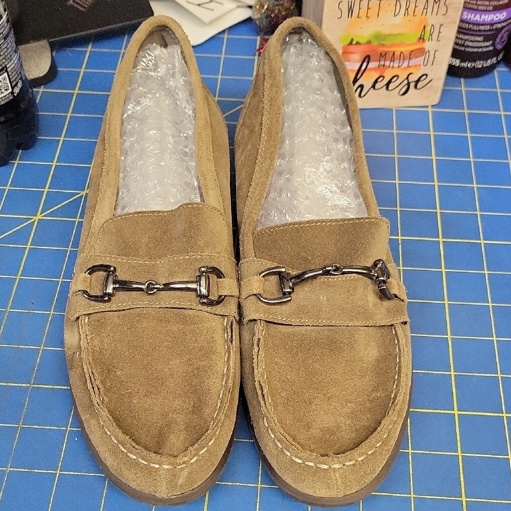 Munro Brown Suede Loafers with Pewter Accent 9.5M New